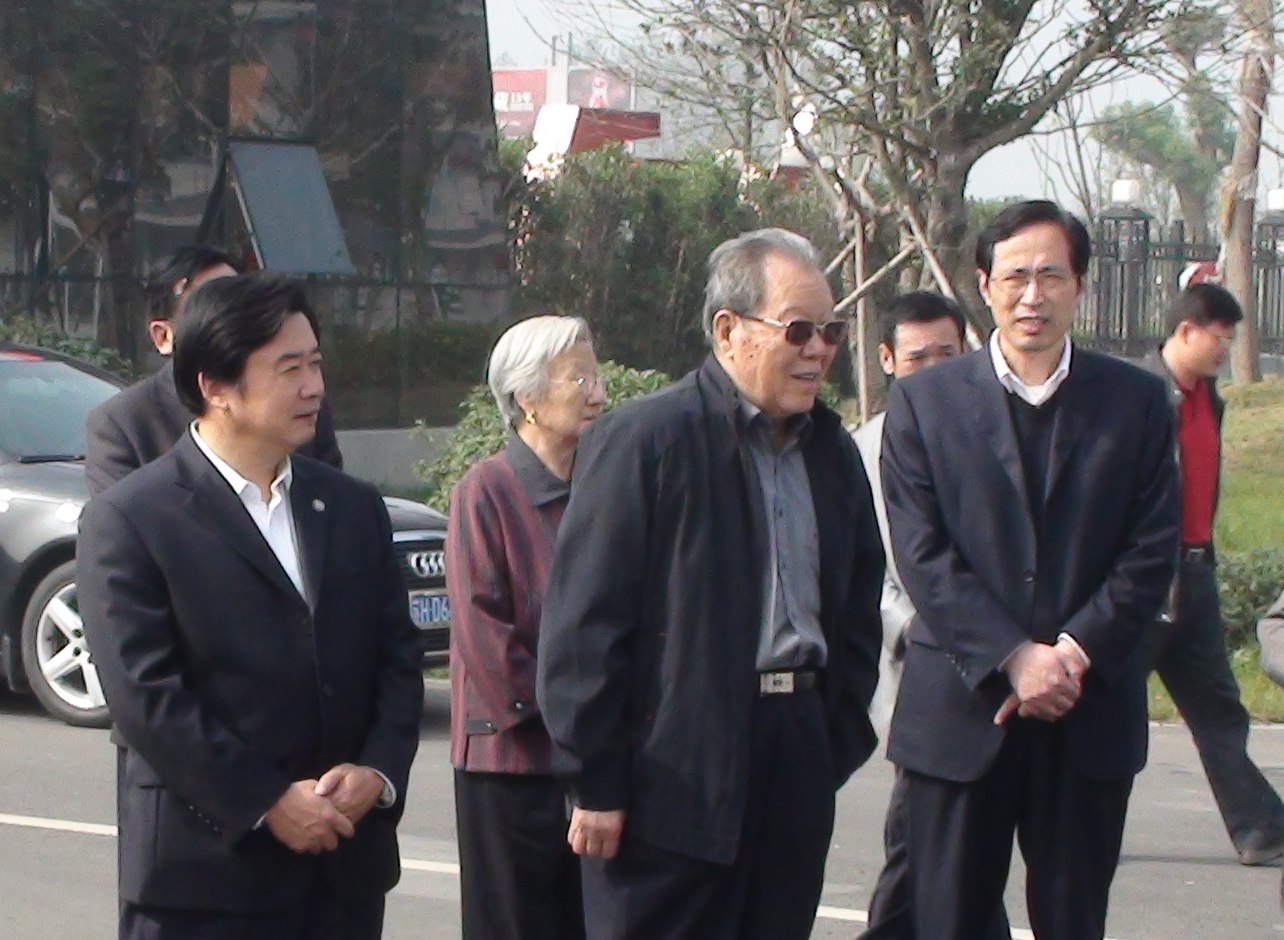 2011年10月14日，中組部原部長(cháng)張全景視察今世緣。