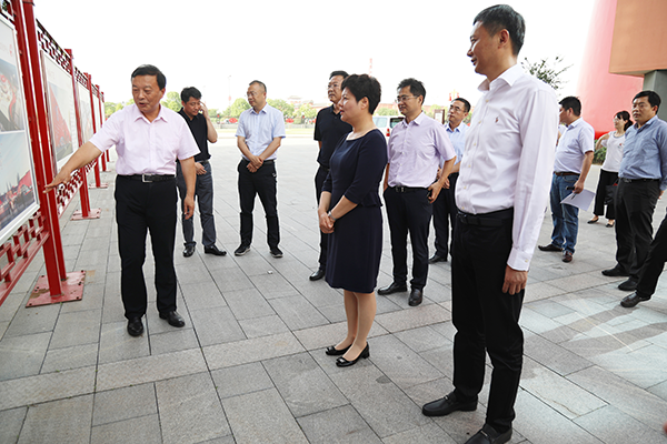 2020年6月3日，時(shí)任淮安市委書(shū)記、現任廣西壯族自治區黨委常委、自治區人民政府副主席蔡麗新在今世緣酒業(yè)調研重大項目建設以及經(jīng)濟網(wǎng)格化開(kāi)展情況。
