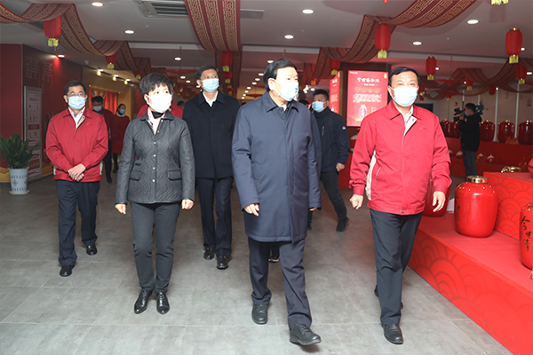 2021年2月3日，時(shí)任江蘇省委書(shū)記、現任第十四屆全國人大常委會(huì )委員、外事委員會(huì )主任委員婁勤儉視察今世緣酒業(yè)。